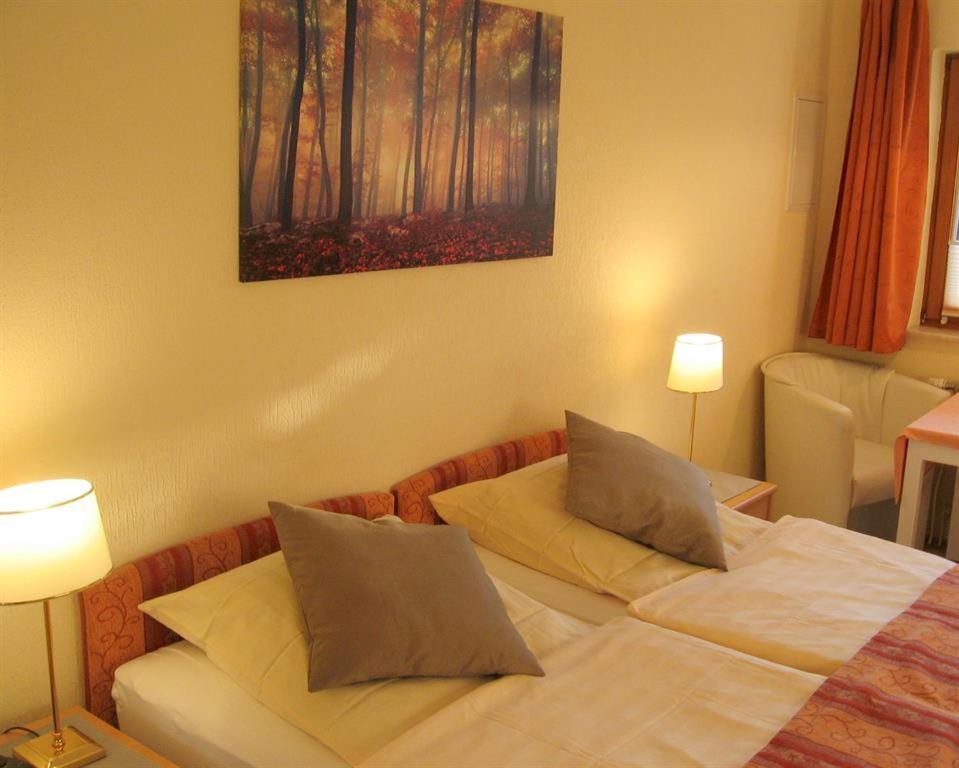 Altes Schulhaus Apartment Bad Schwartau Phòng bức ảnh