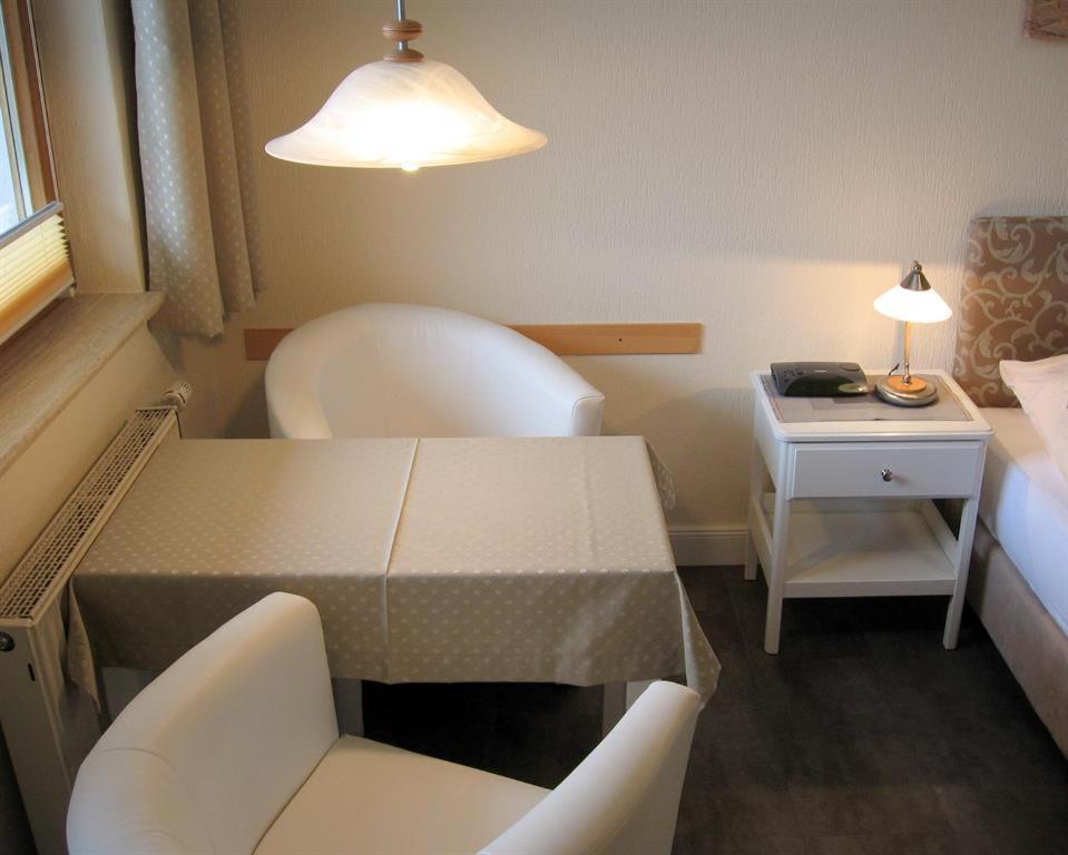Altes Schulhaus Apartment Bad Schwartau Phòng bức ảnh