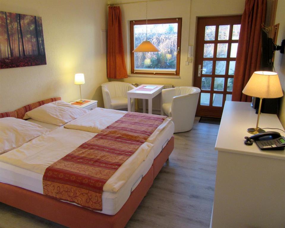 Altes Schulhaus Apartment Bad Schwartau Phòng bức ảnh